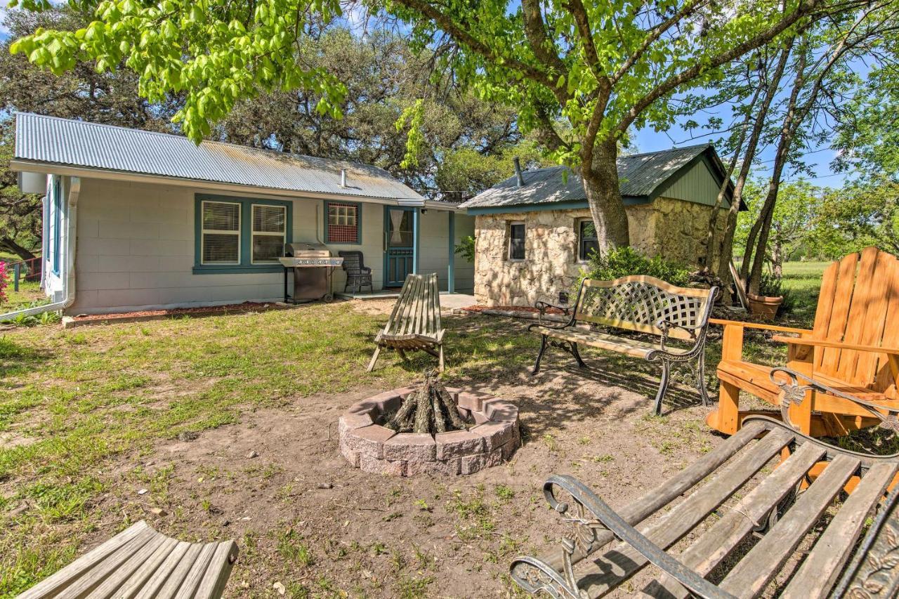 Betty Bs River House Less Than 1 Mi To Blanco State Park! Exterior photo